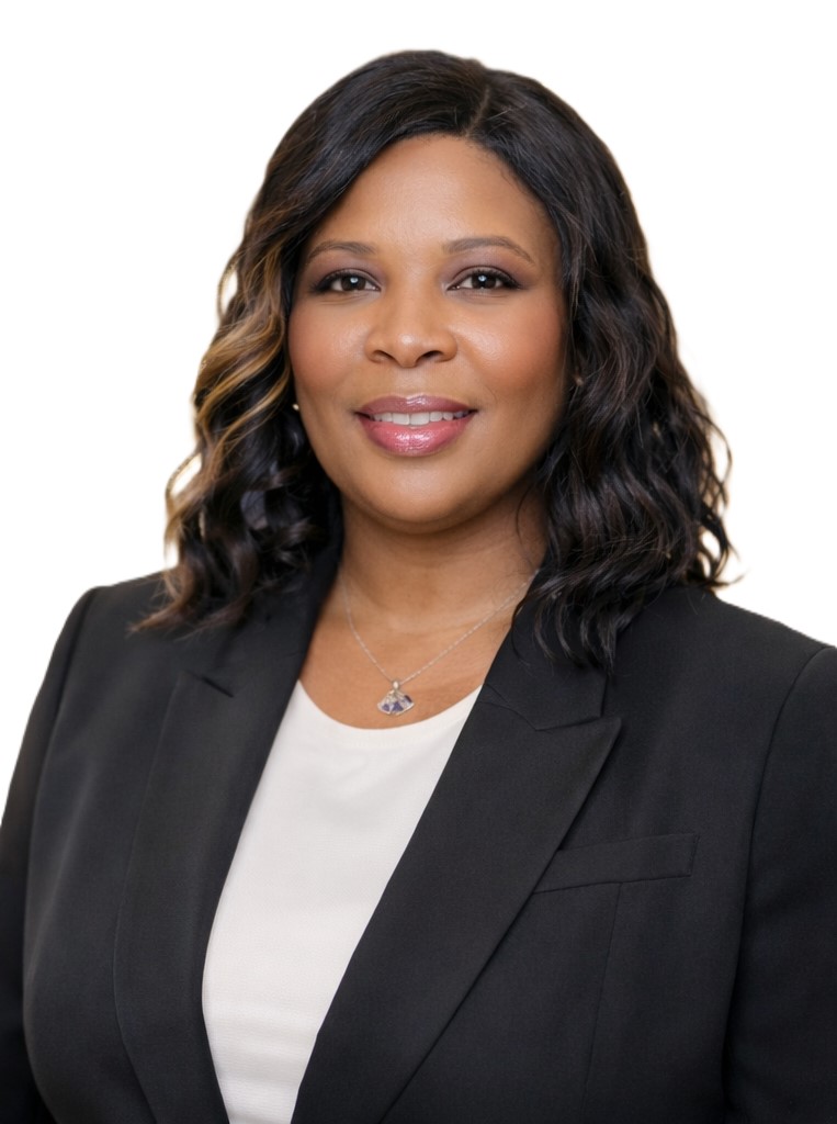 AMAKA PORTRAIT COLOR ok.jpg